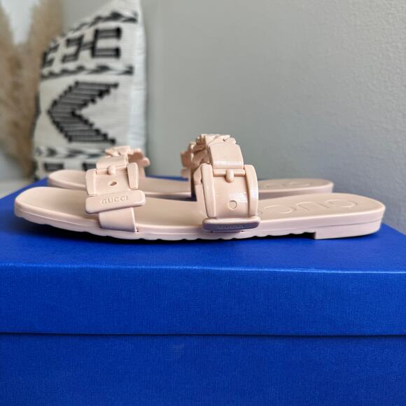 Gucci Blush Pink Jelly Chain Rubber Double Strap Slide Sandals Size 37 EU - Picture 2 of 13